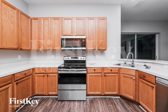 Building Photo - 9204 Waterbird Dr