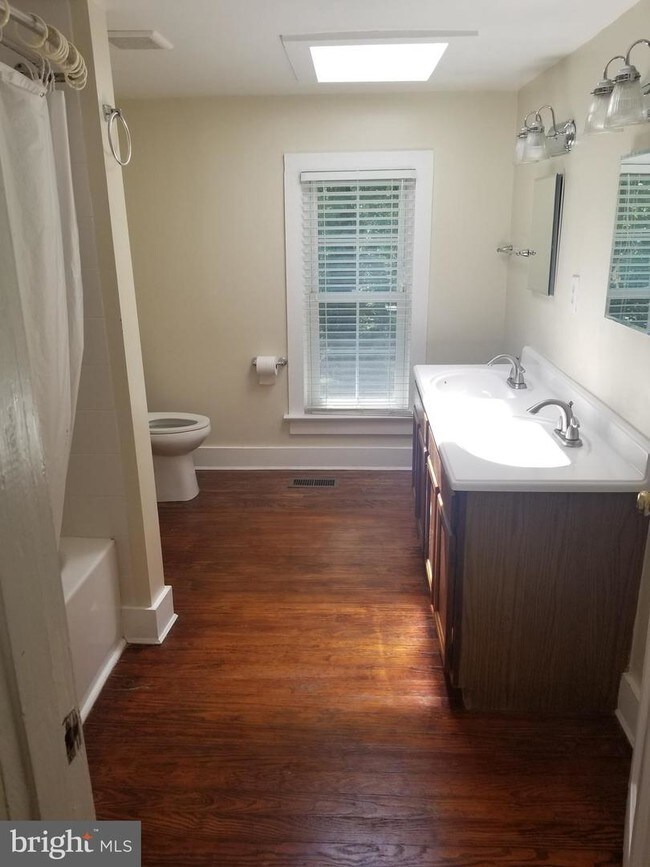 Foto del edificio - 42427-42471 Cochran Mill Rd