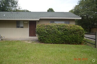 Building Photo - 2542 Lisenby Ave