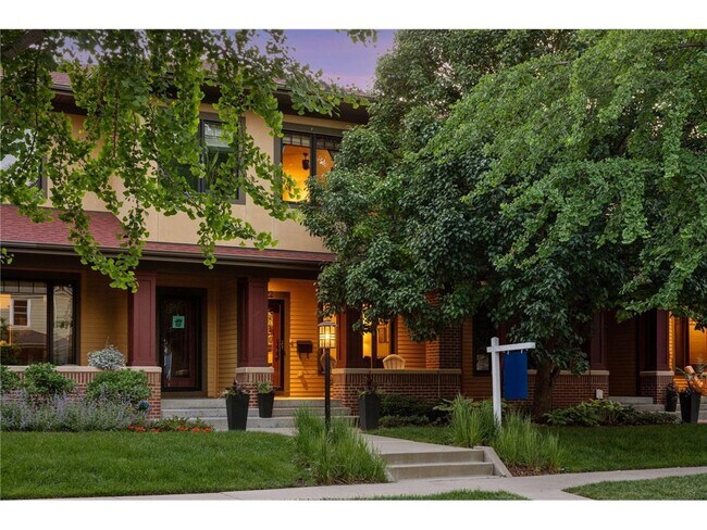 Foto del edificio - 3022 Emerson Ave S