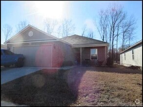 Building Photo - 8801 Northwood Creek Dr