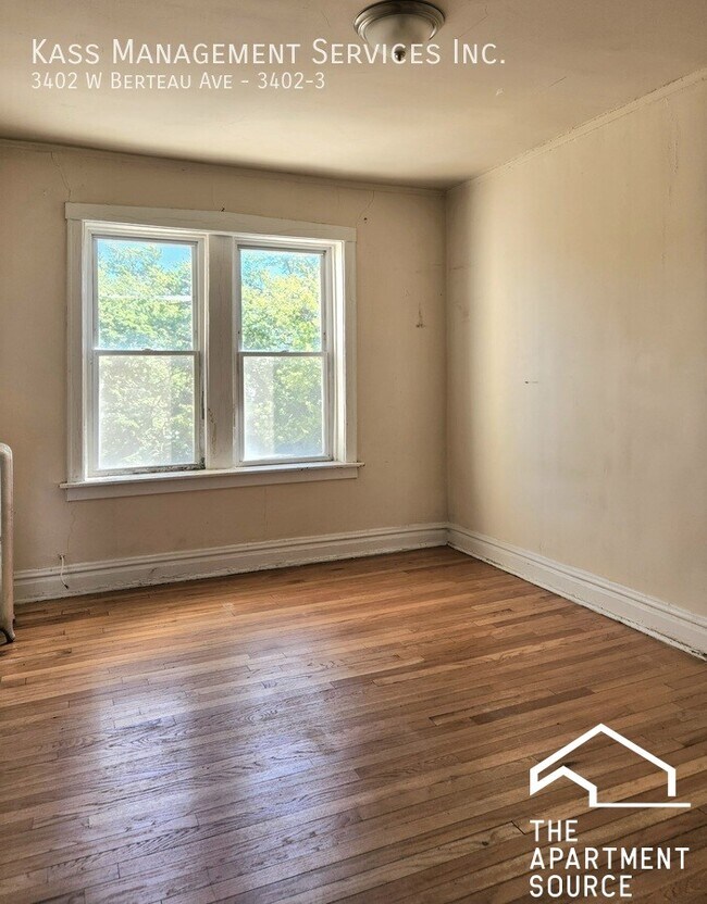 Building Photo - 4204 N Kimball Ave