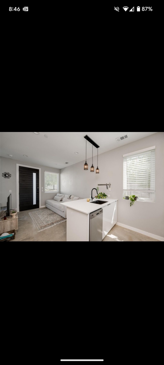 Foto del edificio - 2108 Tillery St