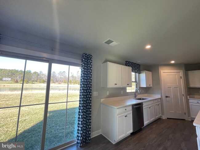 Building Photo - 24016 Harvest Cir