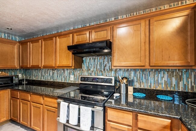 Building Photo - 5219 Avenue Q