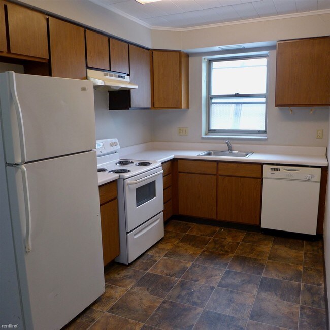 Getgo Washington Pa >> 530 Kelly Ave, Pittsburgh, PA 15221 - Apartment for Rent in Pittsburgh, PA | Apartments.com Getgo Washington Pa >> 530 Kelly Ave, Pittsburgh, PA 15221 - Apartment for Rent in Pittsburgh, PA | Apartments.com