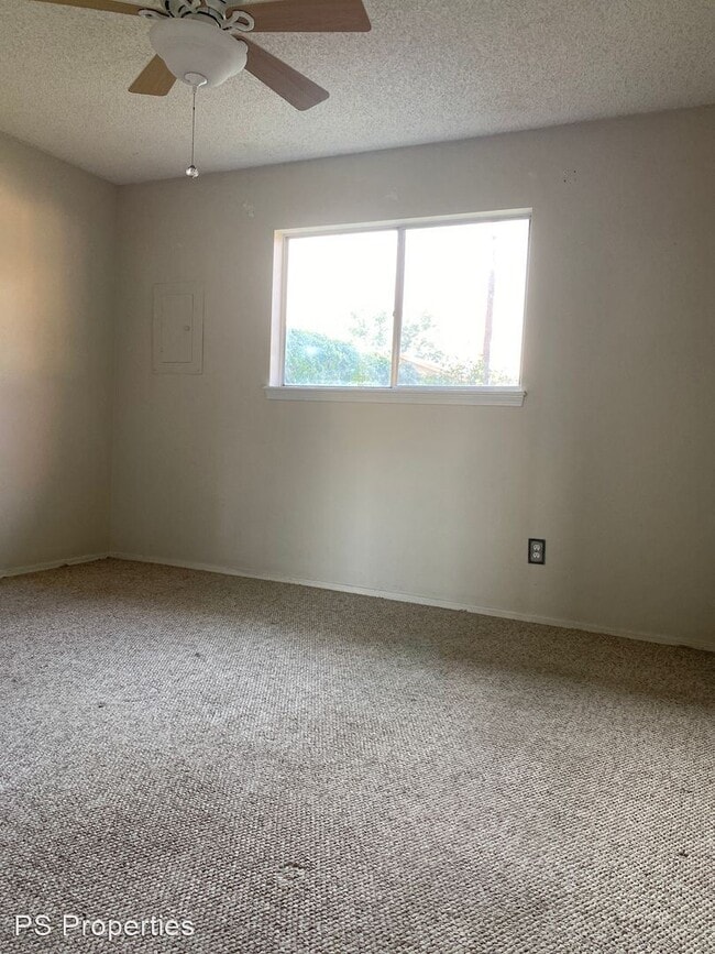 Building Photo - 3 br, 2 bath House - 13208 Westview Ave NE