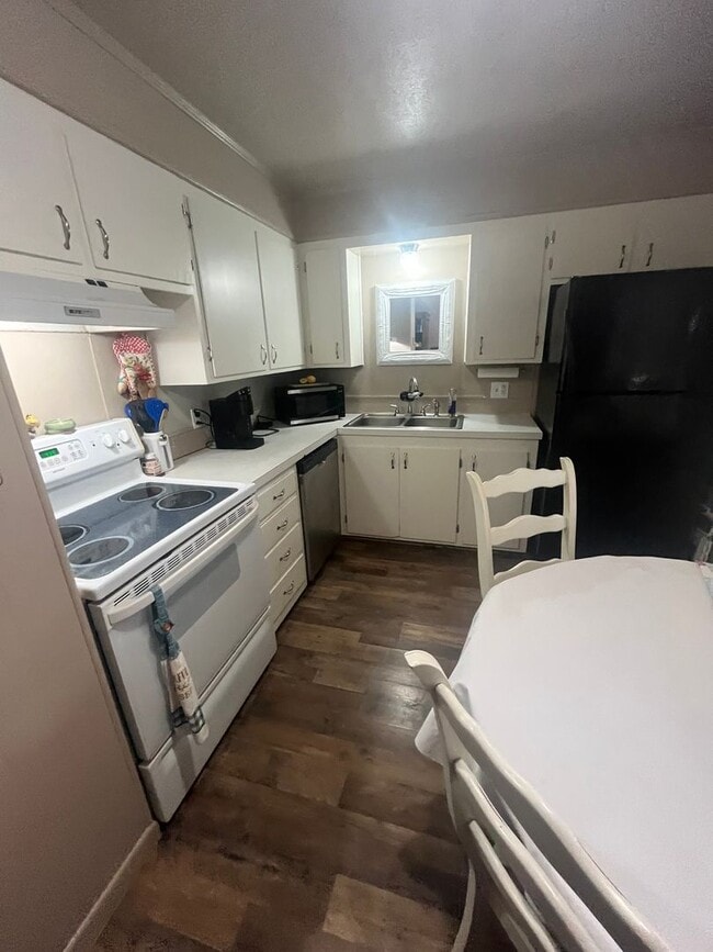 Foto del edificio - 2518 Campus Ct