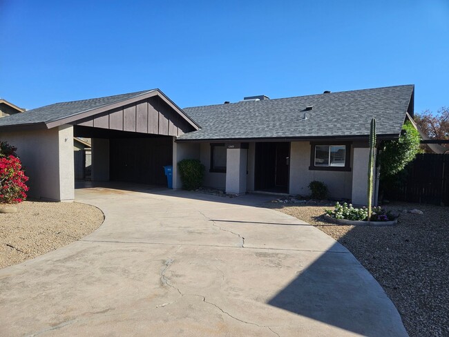 Building Photo - 3 bd with office -N. Phx - 1 story single ...