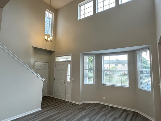 Building Photo - 756 Panorama Ct