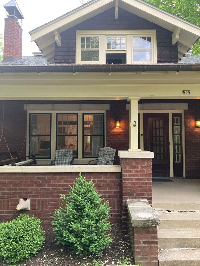 Foto del edificio - Gorgeous home on North Washington Street
