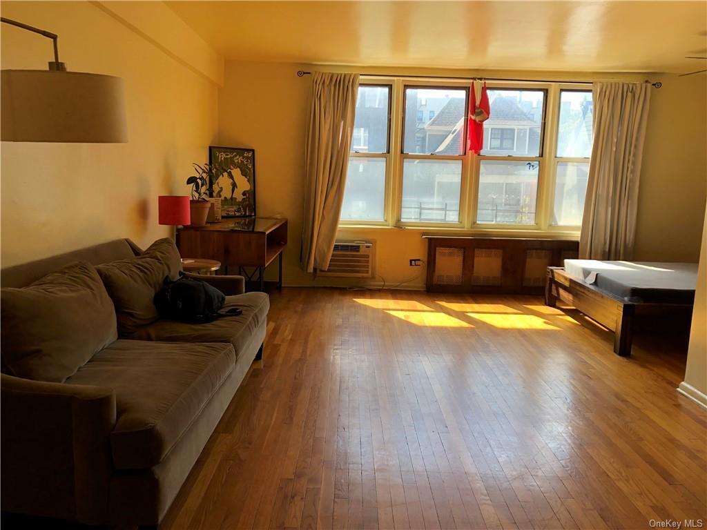 150 Hawthorne St Unit 3R, Brooklyn, NY 11225 Condo for Rent in