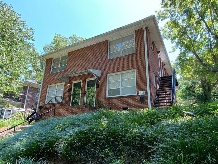 Primary Photo - 512 West End Blvd-2BR/1BA-West End APT!!