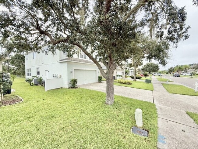Building Photo - 1647 Gray Bark Dr