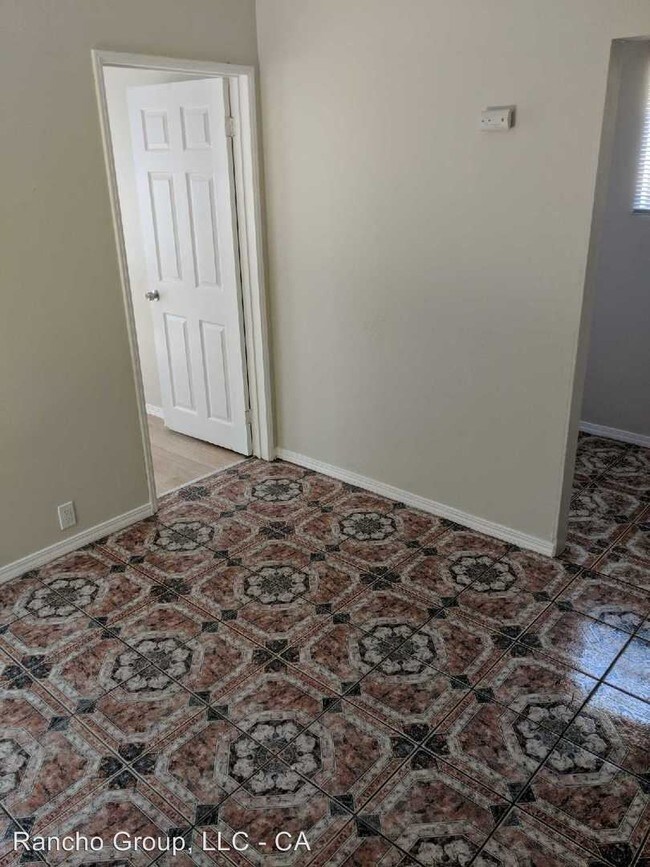 Foto del edificio - 1135 E 67th St