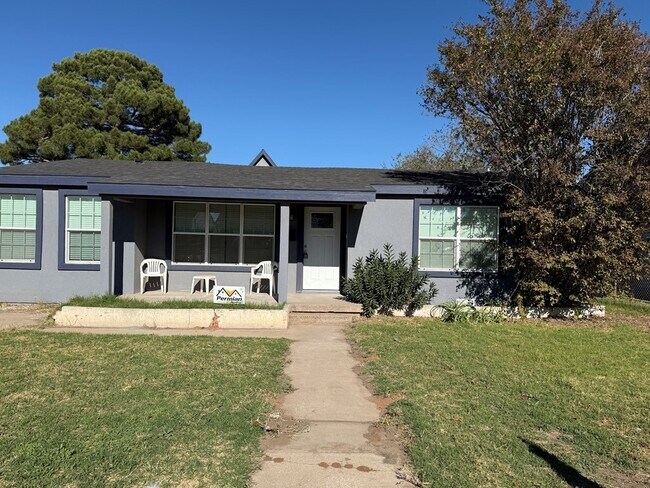 Foto del edificio - 2711 E 31st St