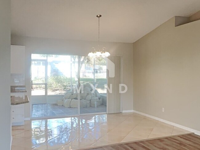 Building Photo - 7195 Pinehurst Dr