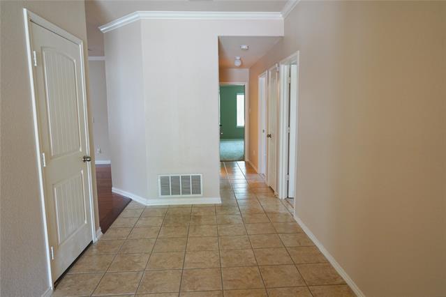 Building Photo - 9000 Holliday Ln