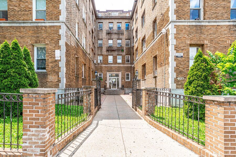 Photo - 4120 14th St NW-27