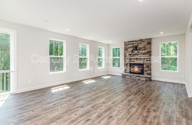 Foto del edificio - 2322 Duncan Ln