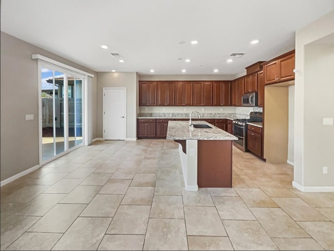 Building Photo - 5021 Birch Valley Way