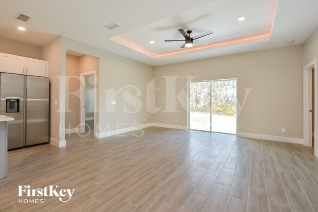 Building Photo - 1521 Eloise Ct