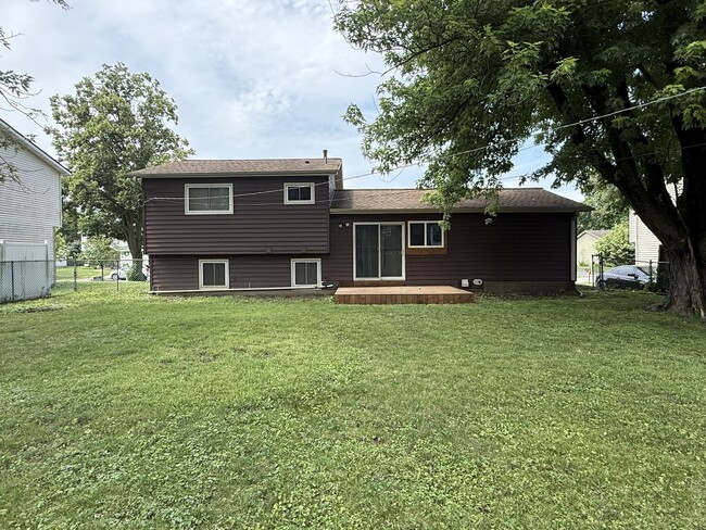 Building Photo - 144 Monterey Dr