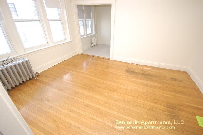 Building Photo - 1163 Boylston St