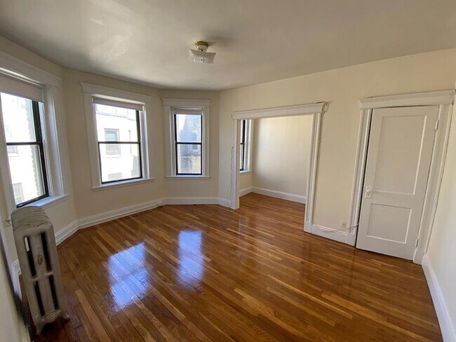 Building Photo - 1148 Commonwealth Ave