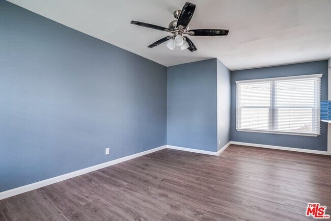 Foto del edificio - 5358 S Harcourt Ave