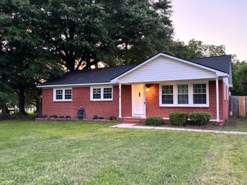 Primary Photo - 4018 Dellwood Dr