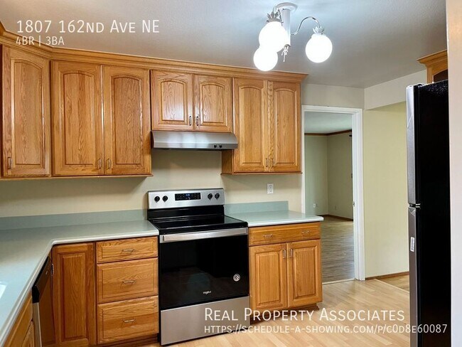 Photo - 1807 162nd Ave NE House