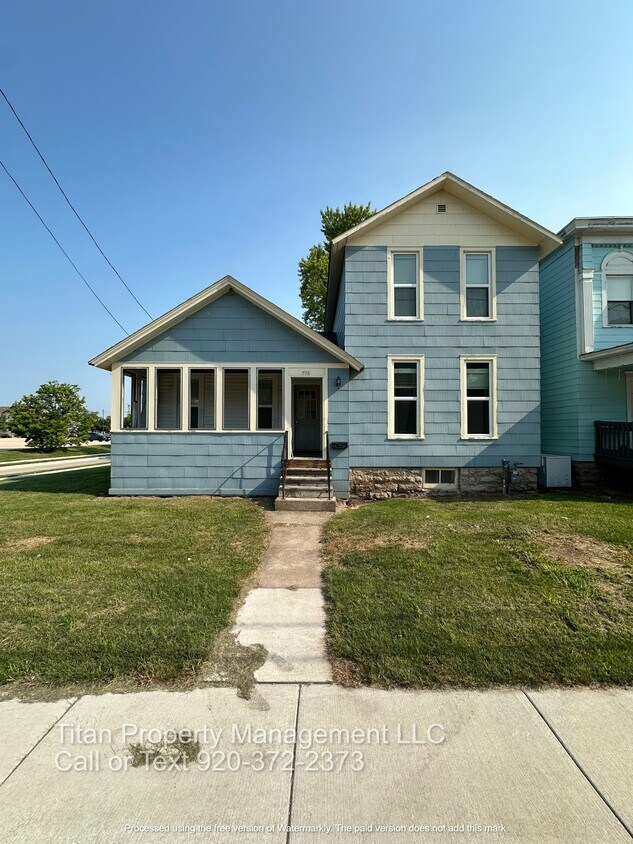 Foto principal - 720 W Lincoln Ave