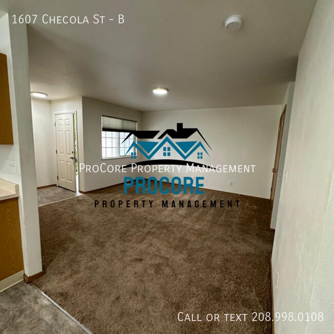 Building Photo - Perfect Location, Perfect Space: 2BR/2BA L...