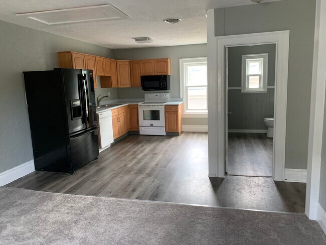 Kitchen - 13 Adam St