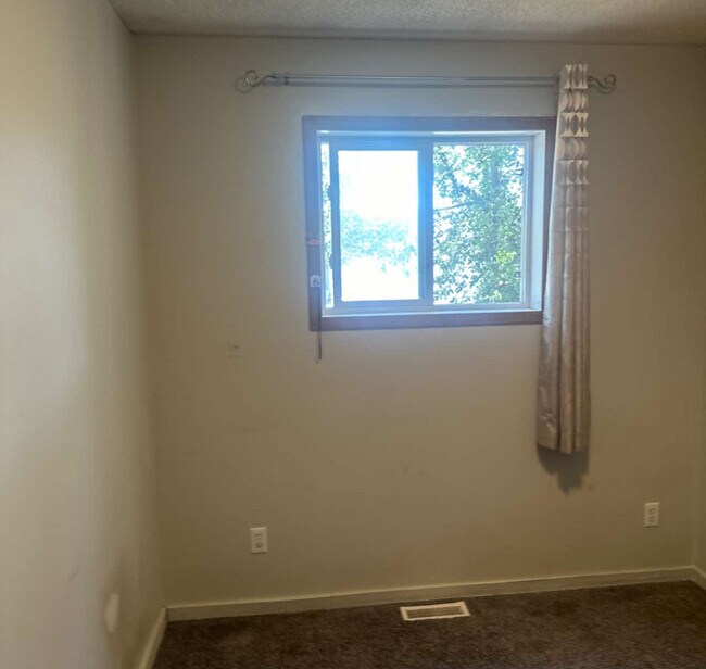 Photo du bâtiment - 3802 Rae St