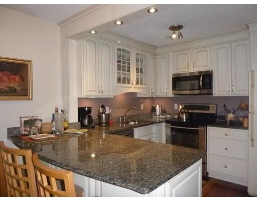 Foto del edificio - 1323 Worcester Rd