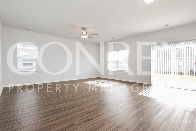 Building Photo - 4 Bedroom New Construction in Summerville