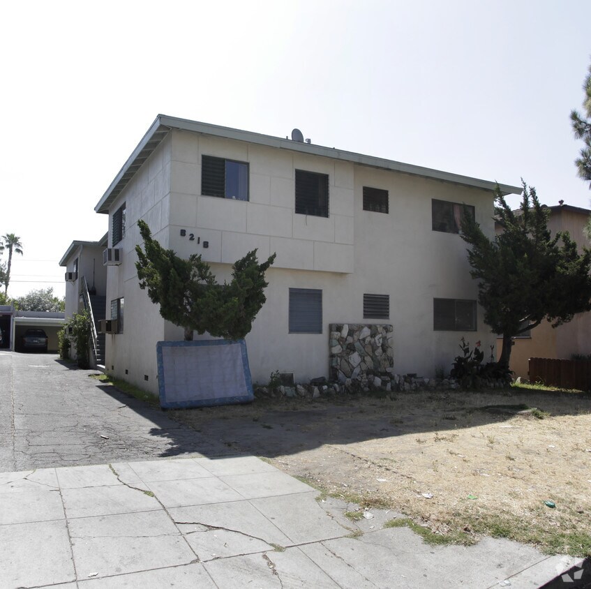 Primary Photo - 6216 Beck Ave