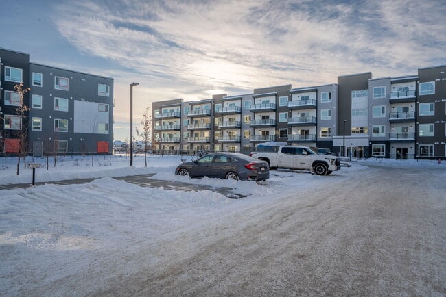 Building Photo - 33 Carringham Gate NW