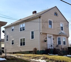 Building Photo - 1652 Roosevelt Ave