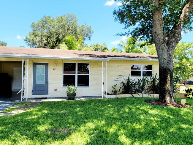Foto del edificio - 3131 SW 64th Ave