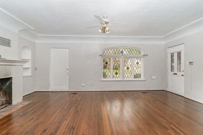 Foto del edificio - 4201 Normandy Ave