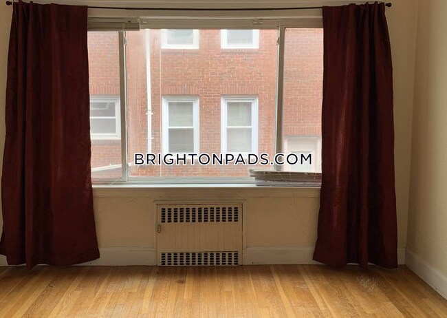 Foto del edificio - 234 Corey Rd