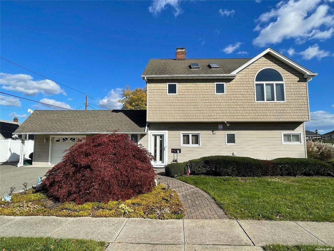 7 Wisp Ln, Wantagh, NY 11793 House Rental in Wantagh, NY