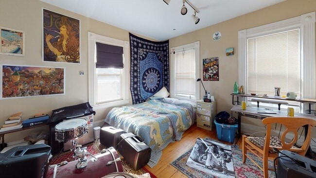 Building Photo - 24 Highgate St