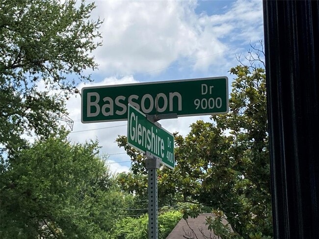 Building Photo - 9026 Bassoon Dr