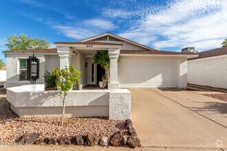 Building Photo - 303 W Fellars Dr