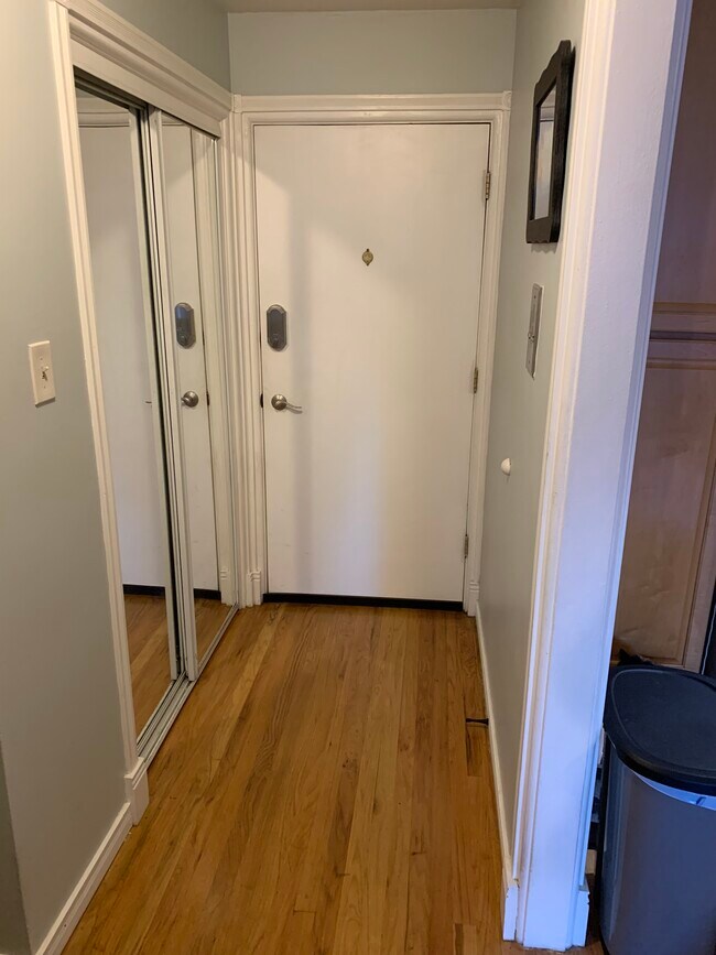 Foto del edificio - 925 E 8th Ave