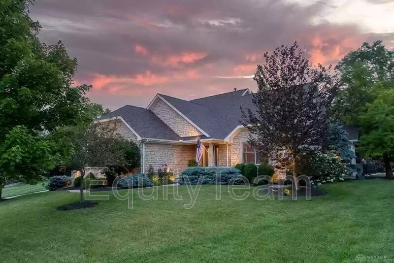 135 S Pond Ct, Springboro, OH 45066 House Rental in Springboro, OH